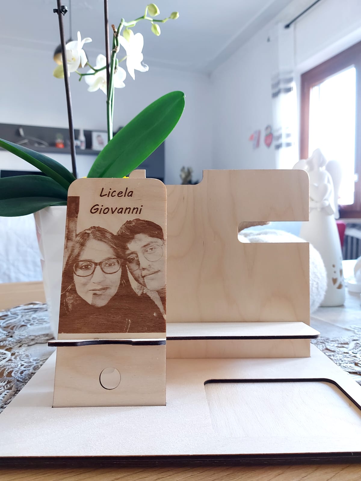 Dock da Scrivania in Legno Personalizzabile - immagine 9