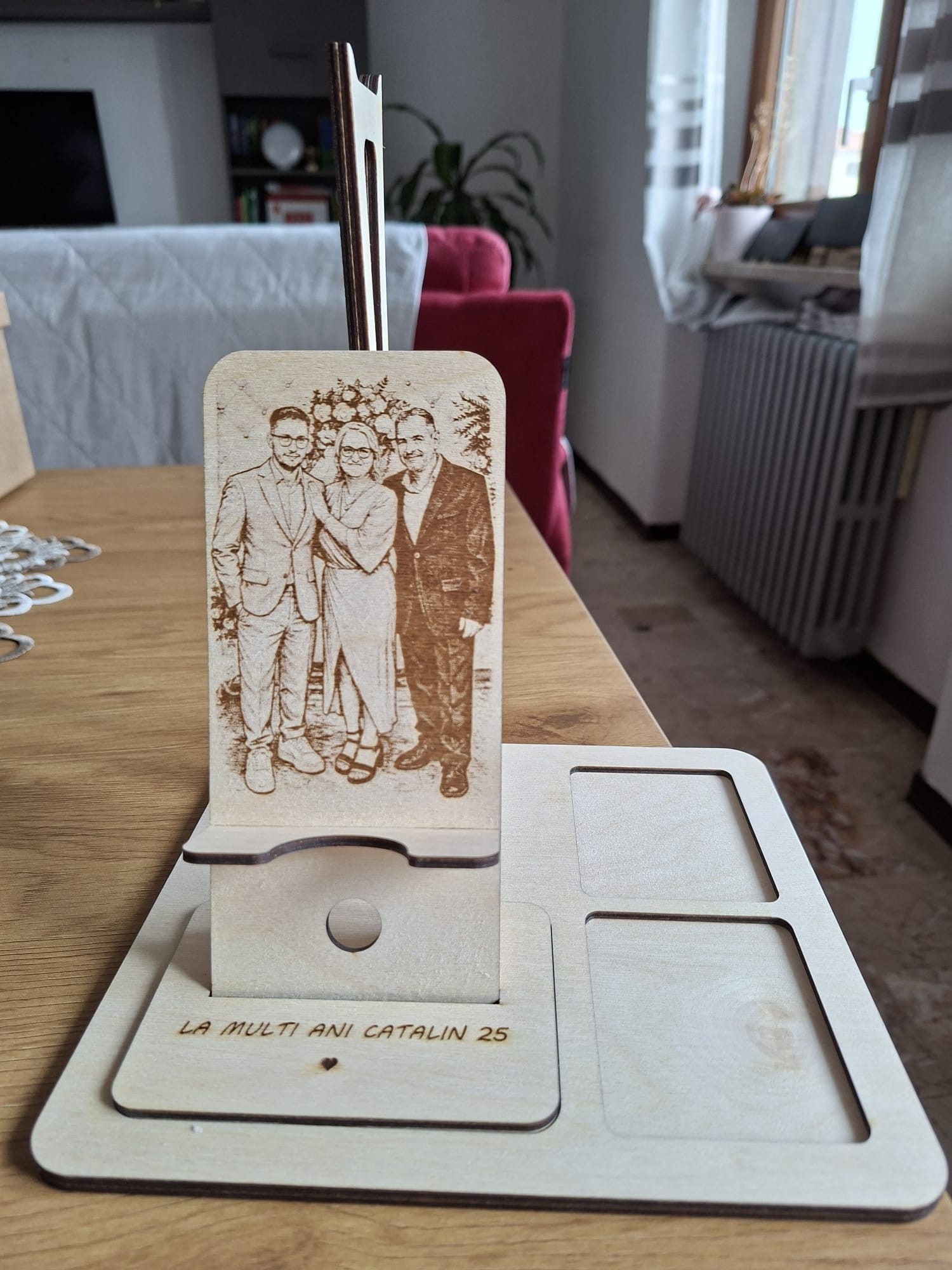 Dock da Scrivania in Legno Personalizzabile - immagine 2